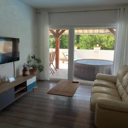 Vila Brig 108 - Private Swimming Pool And Jacuzzi Rijeka Exterior photo